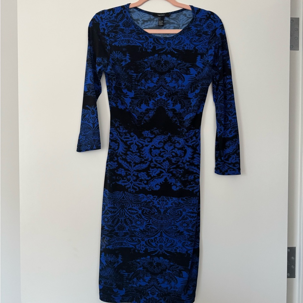 Elegant Blue and Black Patterned Dress